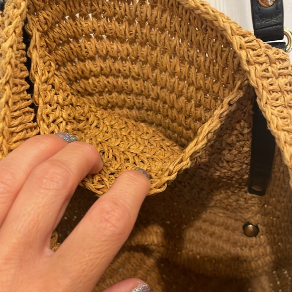 Like new! Michael Kors raffia handbag - Picture 7 of 11